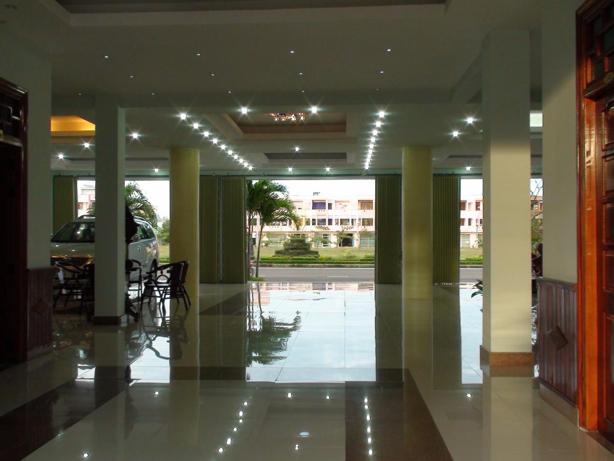 Thy Hung Hotel Tuy Hoa Exterior photo